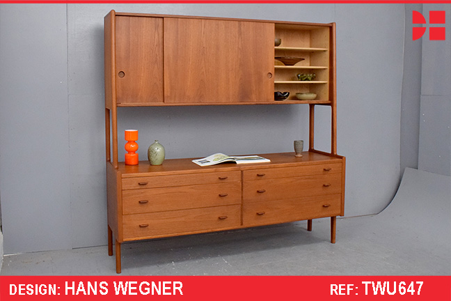 Vintage teak RY20 wall unit design by Hans Wegner | Ry Mobler