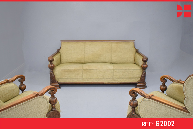 Vintage carved oak sofa with sprung seat | Reupholstery project