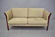 Modern 2 seat Asmara sofa with mahogany frame | Skalma - view 2