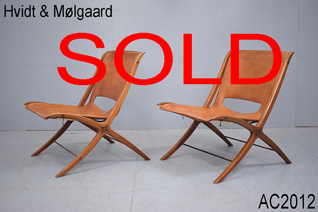 Rare tan leather X chair by Peter Hvidt & Orla Mlgaard 1958