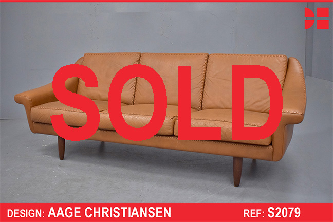 Vinatge 3 seater MATADOR sofa designed by Aage Christiansen