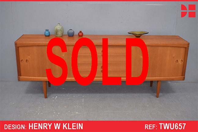 Teak sideboard with sliding doors & rosewood corners - BRAMIN