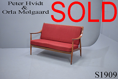 Vintage Peter Hvidt - Orla Molgaard 2 seater