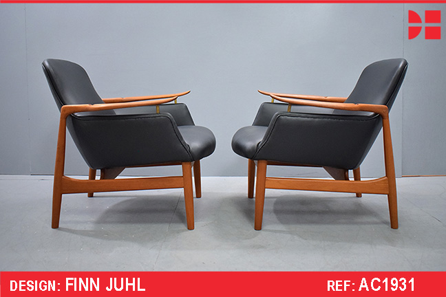 Finn Juhl vintage teak NV53 armchair | Black leather 
