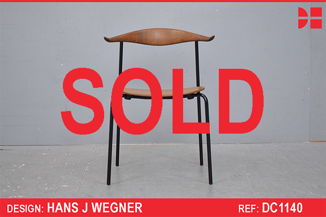 Hans Wegner side chair in smoked oak - anniversary edition