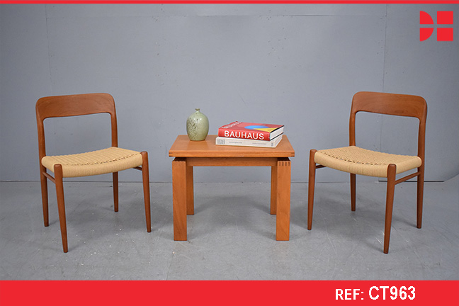 Pair of vintage side tables in teak | TRIOH