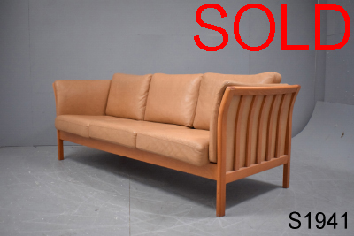 SKALMA 3 seat box sofa Tan leather upholstered