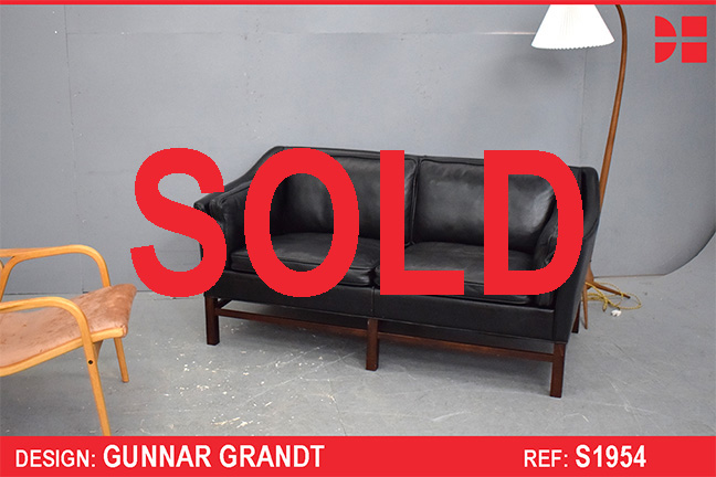 Vintage black leather 2 seat sofa designed by Gunnar Grandt 