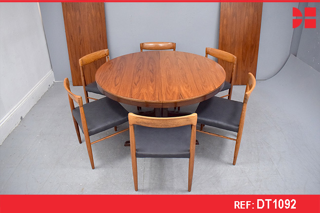 Circular vintage rosewood dining table on pedistal legs | Rosengaarden