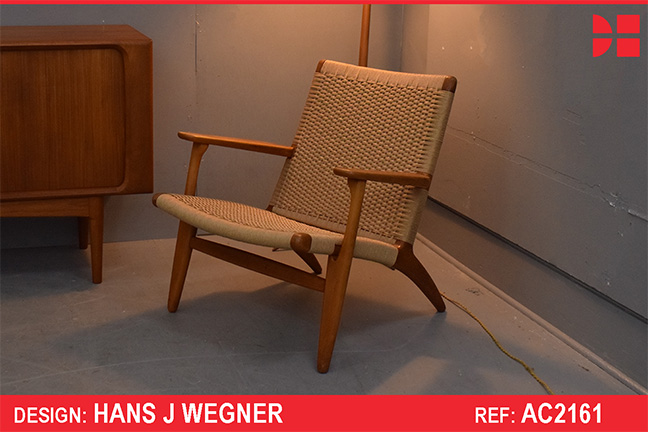 Vintage CH25 armchair by Hans Wegner
