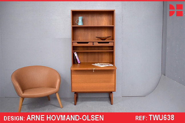 Vintage teak wall unit with locking desk | Arne Hovmand-Olsen