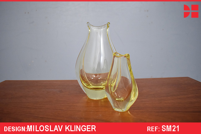 Set of yellow handblown glass vases | Miloslav Klinger