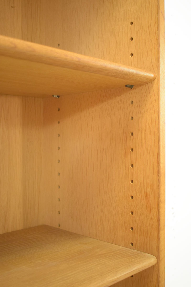 Hans Wegner bookcase Model 8 in oak Ry Mobler