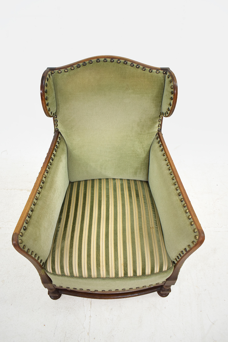 HIgh back 1940s armchair in green fabric | Antique