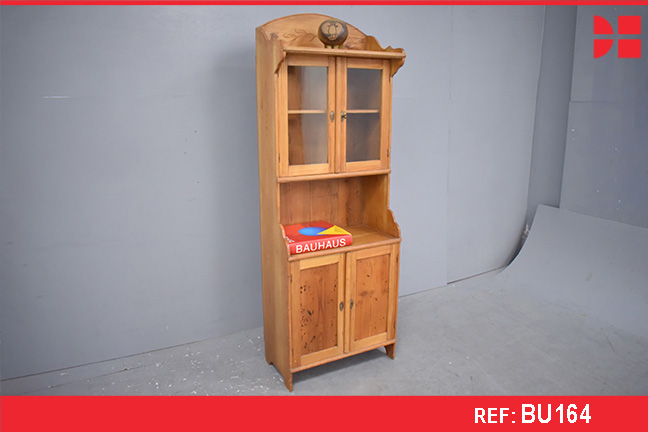 Antique kitchen cabinet | Pine | 1860s design