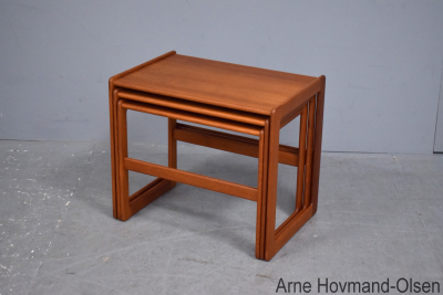 Arne Hovmand Olsen nesting tables | Mogens Kold
