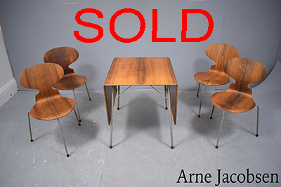 Arne Jacobsen table & 4 chairs | Vintage rosewood