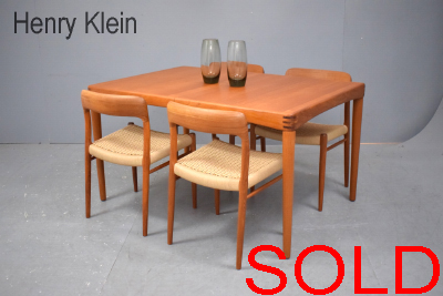 BRAMIN dining table | Henry w Klein design 1964