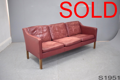 Box frame Danish 3 seat settee | Burgundy leather