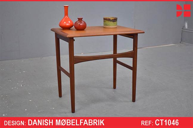 Vintage teak end table produced by Danish Mobelfabrik