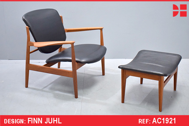 Finn Juhl armchair in teak and black vinyl | France chair