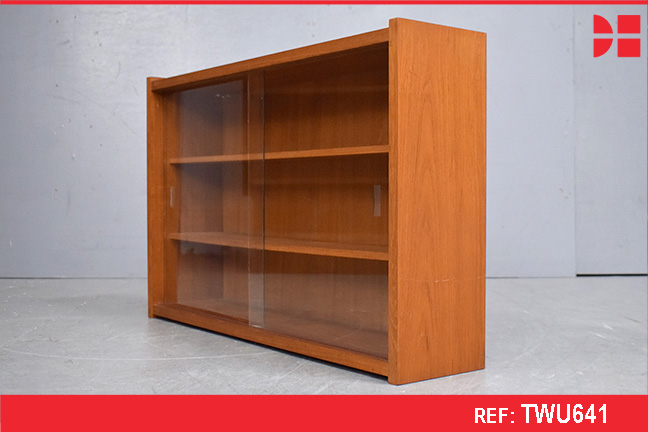 Glass-fronted PS System cabinet | Prebend Sornsen