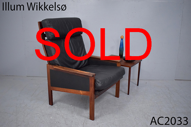 Midcentury rosewood frame high back CAPELLA chair by Illum Wikkelso