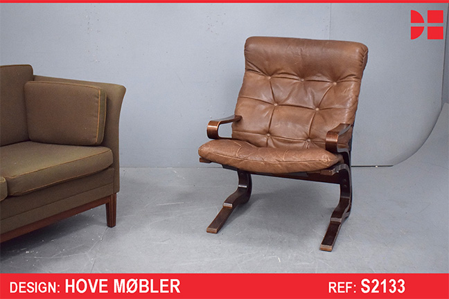 SKYLINE armchair in beech and brown leather | Hove Mobler