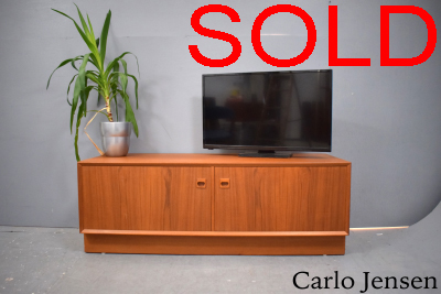 Carlo Jensen teak TV unit | Hundevad