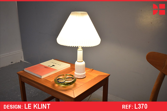 Sholm white ceramic table lamp | Le Klint pleated shade 
