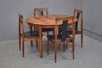 Vintage roundextending dining table in rosewood. Johannes Andersen design