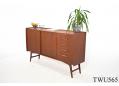 Vintage teak sideboard | Sliding doors & 5 drawers