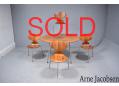 Arne Jacobsen round table & 4 Ant chairs | 1952 design