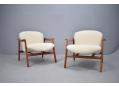 Danish cabinet maker armchair with integral teak paws