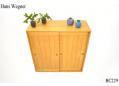 Hans Wegner wall mounted cabinet | Oak