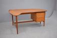 Rare boomerang desk in teak designed by Arne Vodder  - view 4