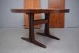 Circular vintage rosewood dining table on pedistal legs | Rosengaarden - view 7