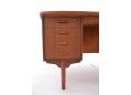 4 drawers with lipped handles and locking top drawer.