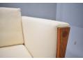 Fully upholstered high arm / sides make the sofa offer brilliant support & comfort