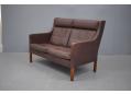 Iconic minimalist 2 seater sofa in vintage leather. Model 2432 Fredericia stolefabrik