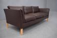 Vintage 3 seat brown leather box sofa | Stouby - view 4