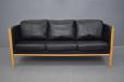 3 Seater black leather sofa with beech frame | Stouby - view 3