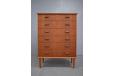 Very good construction vintage chest with 6 drawers.