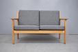 Vintage oak frame GE265 sofa designed by Hans Wegner  - view 3