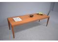 Very long coffee table in teak | Black fornica hot stand