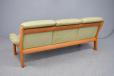 Pistachio green leather 3 seat sofa with teak frame | Ekornes - view 9