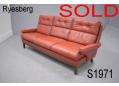 Vintage red ox leather 3 seat sofa | Ryesberg mobelfabrik