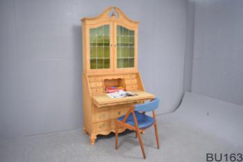 Oak secretary desk with hutch discount