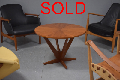 Teak KUBUS table | Georg Jensen design