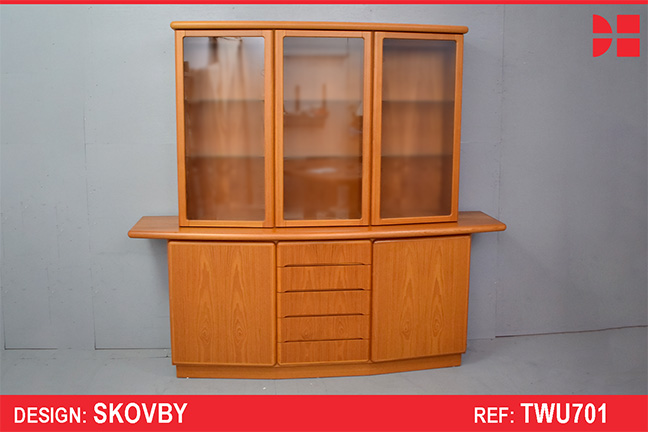 Vintage teak display cabinet with adjustable shelves | Skovby